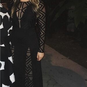 BCBGMaxAzria Black V-Neck Long Sleeve Gown